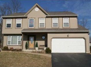 4646 Thornoak Dr, Grove City, OH 43123