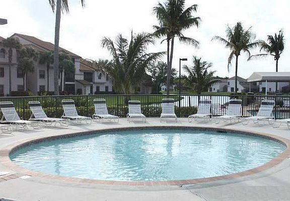 4th image of 1286 NW 106th Ter