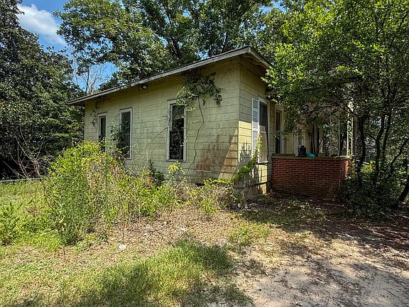 5th image of 4542 Highland Park Dr