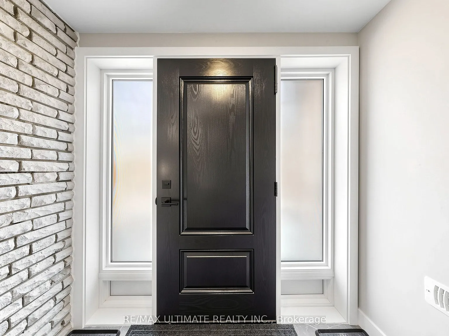 2 bed, $2,300 — Photo 2