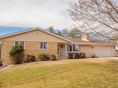 7102 Baker Rd, Eden Prairie, MN, 55346