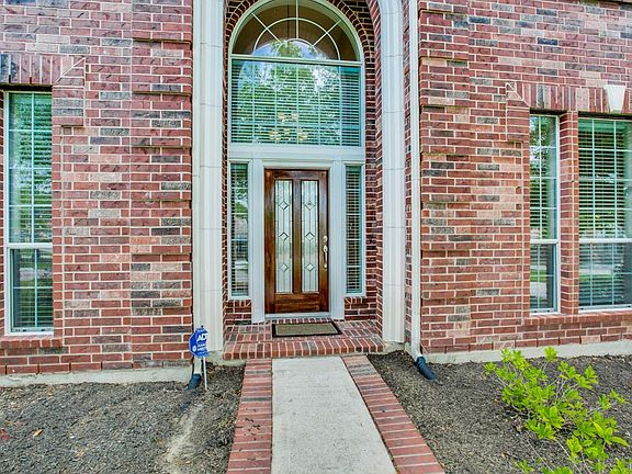 2nd image of 2427 Havencrest Ct