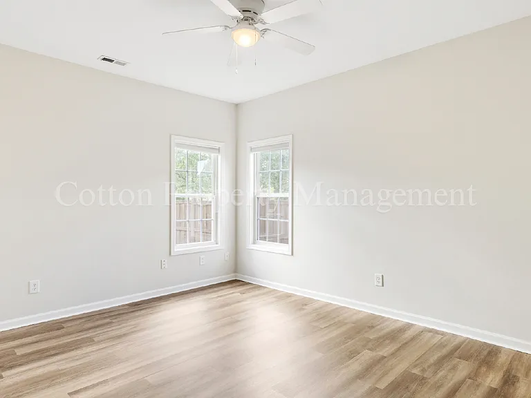 1010 Winterberry Cir — Photo 22