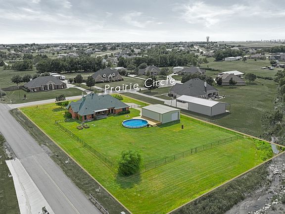2nd image of 14000 Prairie Cir