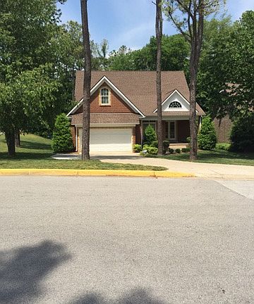 3rd image of 105 Pine Needle Court