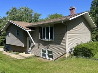 661 E Briar Ln, Beloit, WI 53511