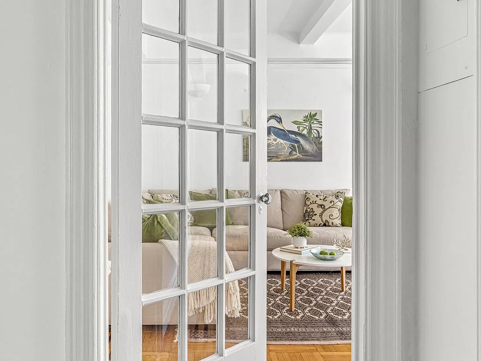 1st image of 710 W End Ave #4E