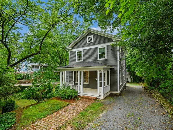 217 Hillsborough St, Chapel Hill, NC 27514