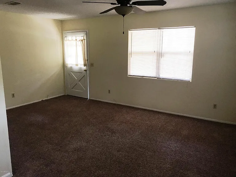 2119 Butler Ave — Photo 5