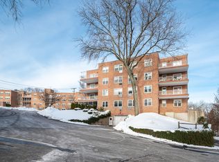 1 Putnam Hill Rd #4F, Greenwich, CT 06830