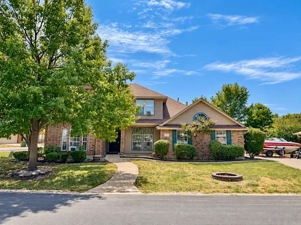 311 Ridge Hollow Trl, Venus, TX 76084