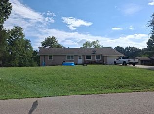1625 Cherokee St, Leavenworth, KS 66048