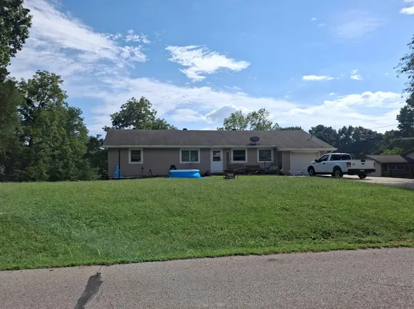1625 Cherokee St, Leavenworth, KS 66048