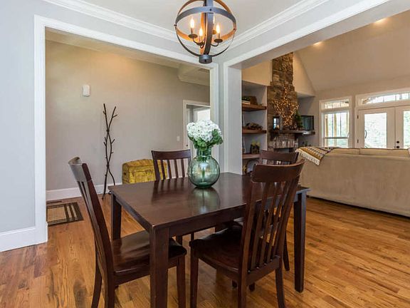 4th image of 11660 Holly Cir