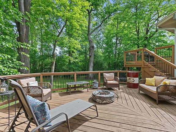 3rd image of 4948 Deerwood DRIVE