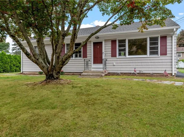 5 Potter Ave, Smithfield, RI 02917