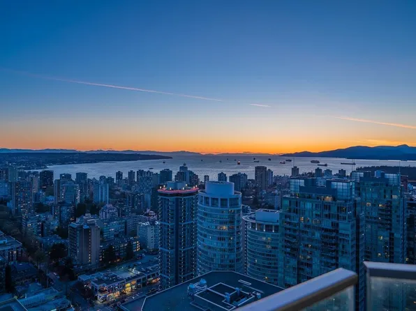 1151 Georgia St W #4602, Vancouver, BC V6E 0B3