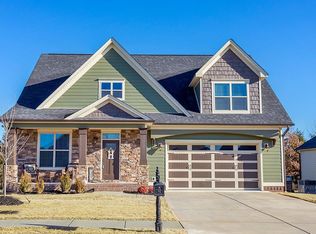8575 Skybrook Dr, Ooltewah, TN 37363