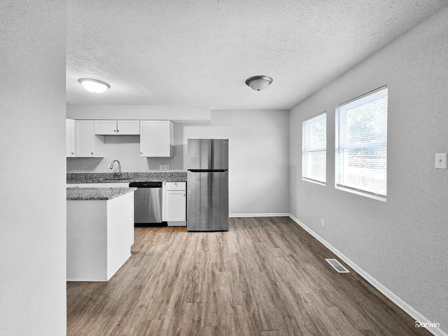3 bed, 2.0 bath, 1272 sqft, $1,710 — Photo 4