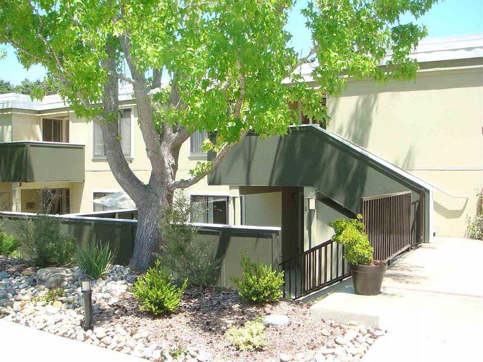 1st image of 2061 Pine Knoll Dr Unit 6