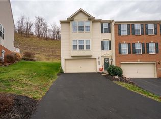 220 Maple Ridge Dr, Canonsburg, PA 15317