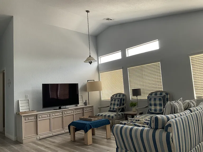 417 Cherry Meadows Ct — Photo 12