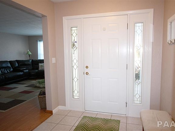 4th image of 522 E Tripp Ave