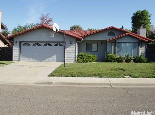 1195 Bonta Ave, Gustine, CA 95322
