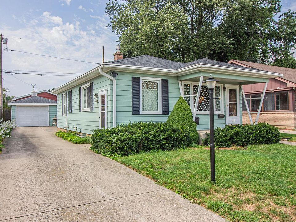 1st image of 226 Mertens AVENUE