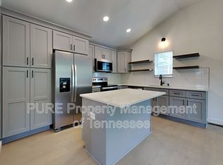 107 River Rd, Hendersonville, TN 37075