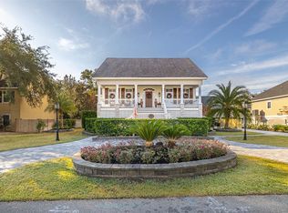 242 McIntosh Ave, Saint Simons Island, GA 31522