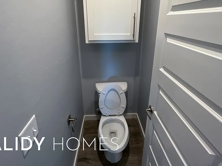 17640 Natalie Ct — Photo 36