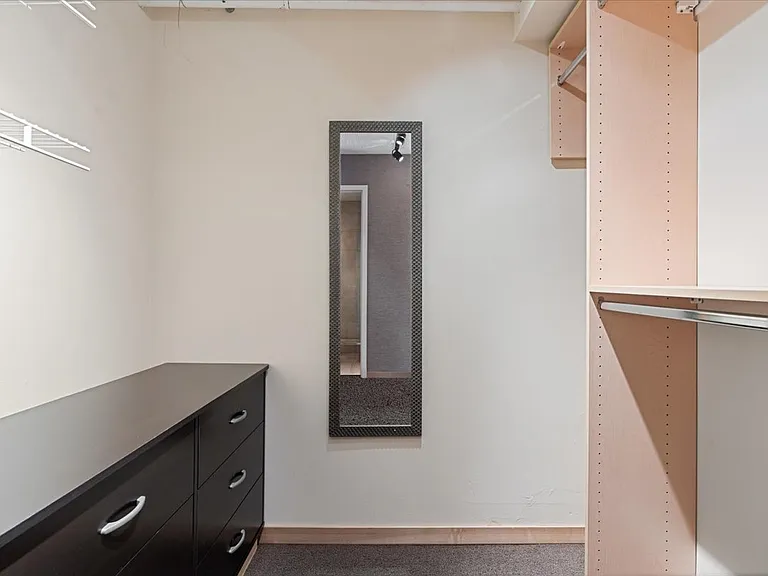 111 W Maple St #2012 — Photo 12