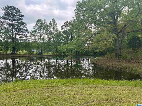 625 Dee Hendrix Rd, Bessemer, AL 35023