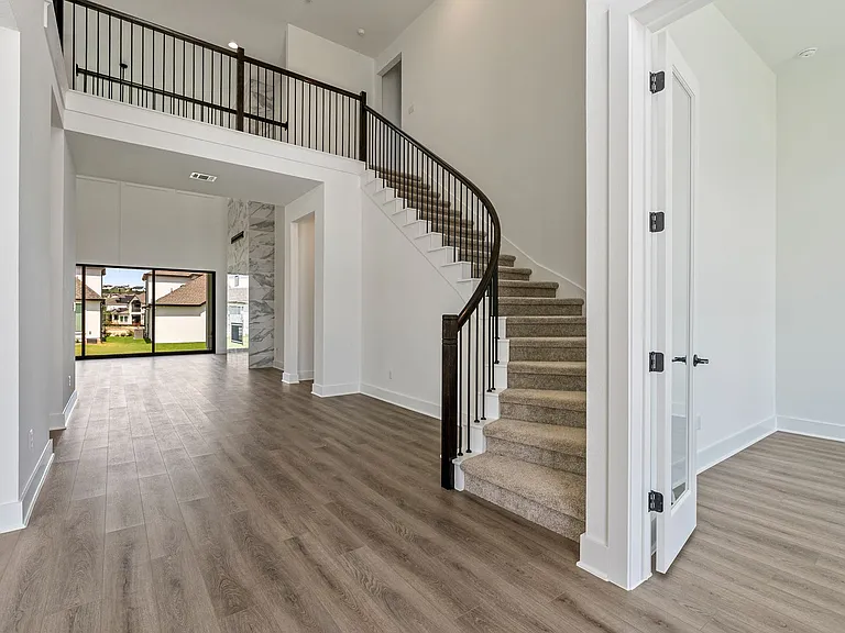 2532 Chiavari Way — Photo 10