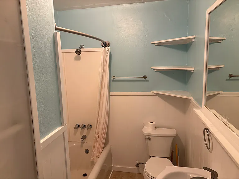 40 Manor Rd — Photo 10