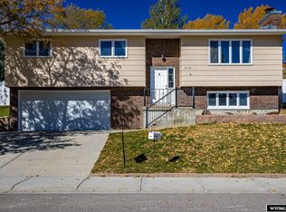 3110 Ridgecrest Dr, Casper, WY 82604