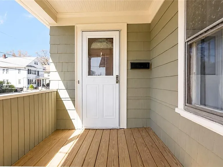 183 Narragansett St — Photo 2