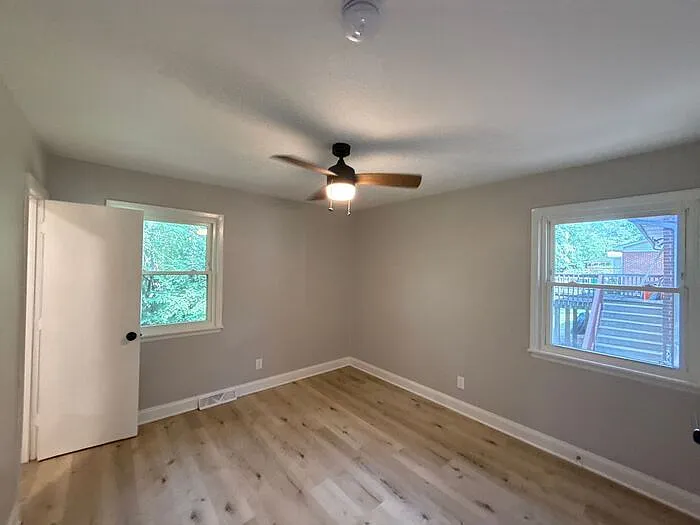 9411 Loblolly Ln — Photo 6