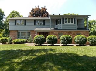 143 Gordon Dr, Rochester, NY 14626