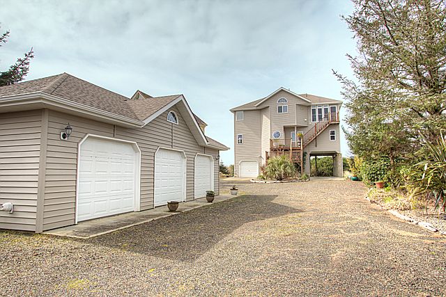 1st image of 359 Sand Dune Ave NW