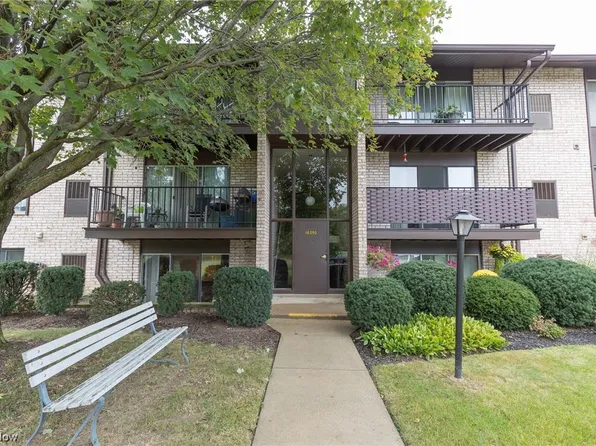 16350 Heather Ln #F102, Middleburg Heights, OH 44130