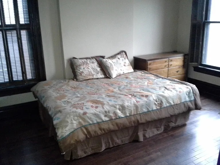 2nd Large Bedroom