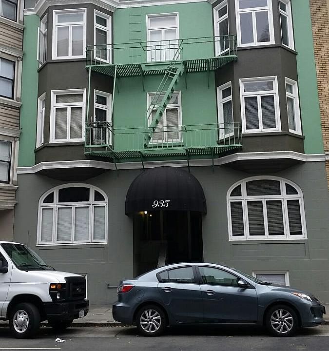 1st image of 935 Pine St