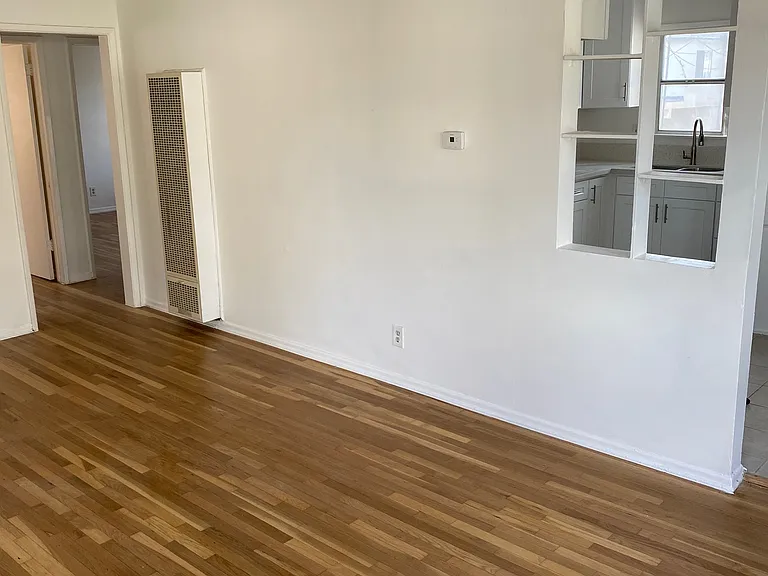 2035 S Holt Ave — Photo 8