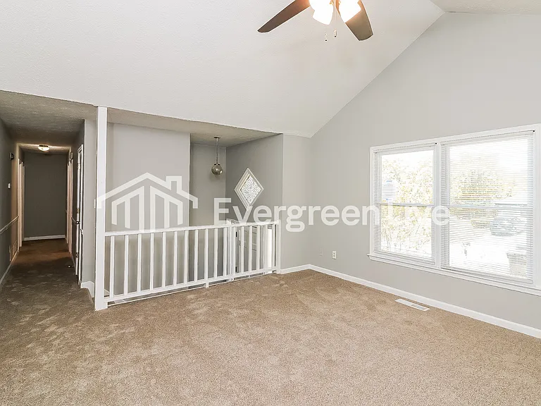 7382 Grovewood Dr — Photo 3