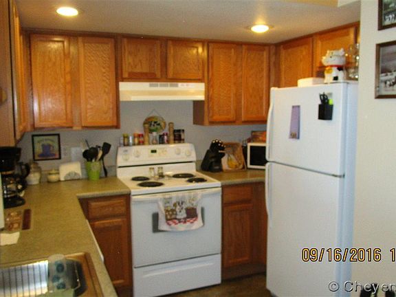 3rd image of 279 Hunters Way