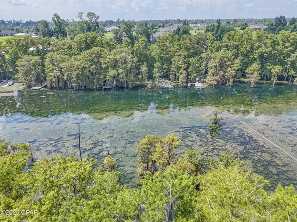 5097 Lake Bluff Cir, Marianna, FL 32446