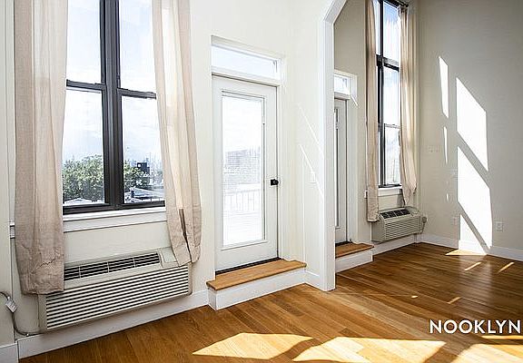 3rd image of 1633 Dekalb Ave #4F