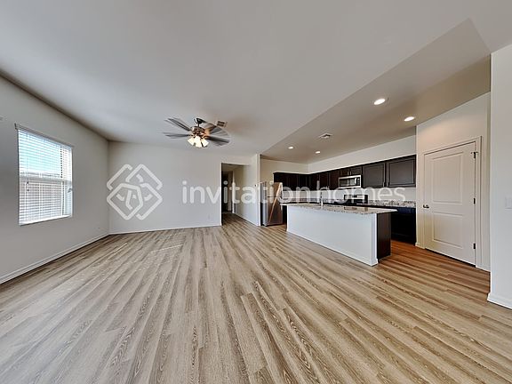 4th image of 351 W Powell Dr